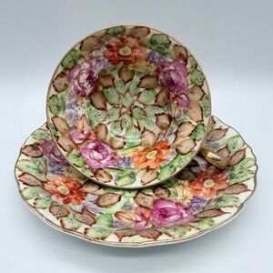 Saji Fancy China Tea‎ Cup Saucer Set Hand Painted Floral Footed Gold Trim Japan